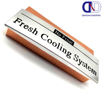 Custom Metal Logo Sticker zur effektiven Markierung Ihrer Produkte