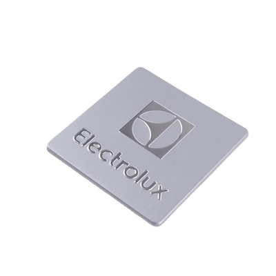 Direktverkauf von professionellen elektrogestalteten Nickelmetalllogos für OEM-Installationen